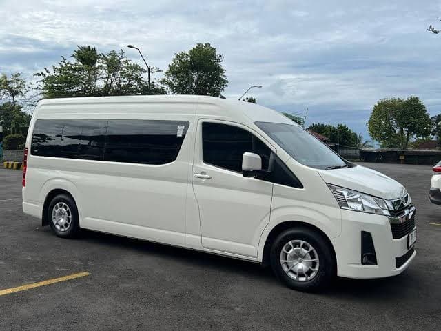 Hiace Premio — photo 2